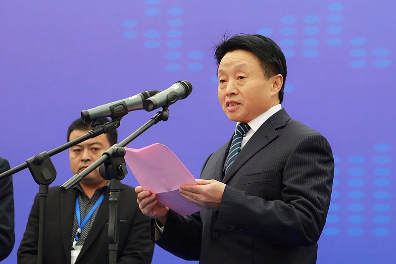 张路宏李冬玉出席2017第三届西安国际沙巴(中国)体育有限公司官网产业展览会|熊良虎致辞 张路宏李冬玉出席2017第三届西安国际沙巴(中国)体育有限公司官网产业展览会|熊良虎致辞