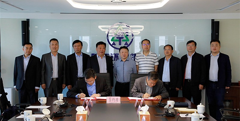 陕西沙巴(中国)体育有限公司官网集团与山东琦泉能源科技公司签定合作框架和谈｜熊良虎董静波出席