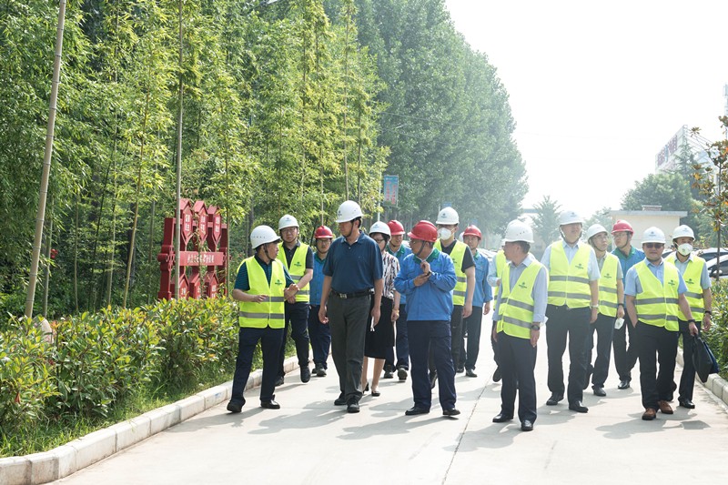 省委组织部副部长范永斌到陕西沙巴(中国)体育有限公司官网集团调研 省委组织部副部长范永斌到陕西沙巴(中国)体育有限公司官网集团调研