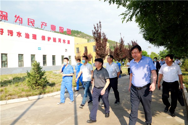 陕西沙巴(中国)体育有限公司官网集团复工复产促增长项目观摩会议与会人员走进绿色能源公司油气公司水环境公司陕北片区项目 陕西沙巴(中国)体育有限公司官网集团复工复产促增长项目观摩会议与会人员走进绿色能源公司油气公司水环境公司陕北片区项目