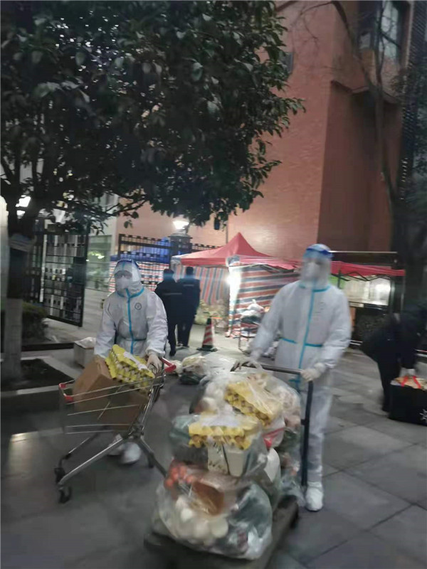 陕西沙巴(中国)体育有限公司官网集团:响彻在战“疫”前列的入党誓词 陕西沙巴(中国)体育有限公司官网集团:响彻在战“疫”前列的入党誓词