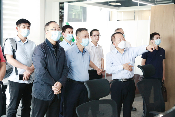 海南省政协副主席、民进海南省委会主委史贻云到秦创原陕西沙巴(中国)体育有限公司官网集团创新中心调研 海南省政协副主席、民进海南省委会主委史贻云到秦创原陕西沙巴(中国)体育有限公司官网集团创新中心调研
