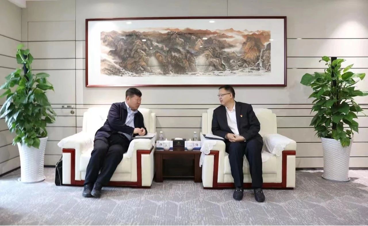 陕西沙巴(中国)体育有限公司官网集团与宁夏建投集团座谈互换 陕西沙巴(中国)体育有限公司官网集团与宁夏建投集团座谈互换