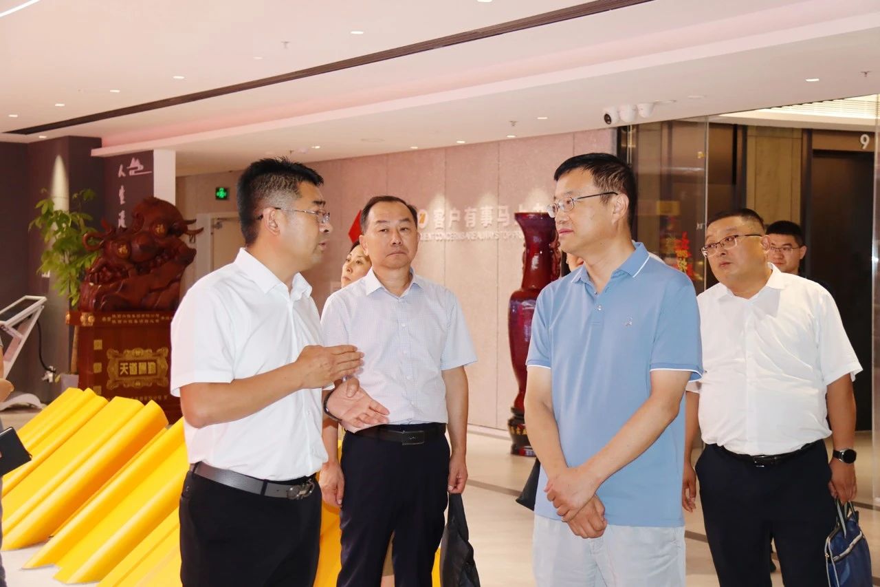 陕西沙巴(中国)体育有限公司官网集团与陆运助公司座谈互换