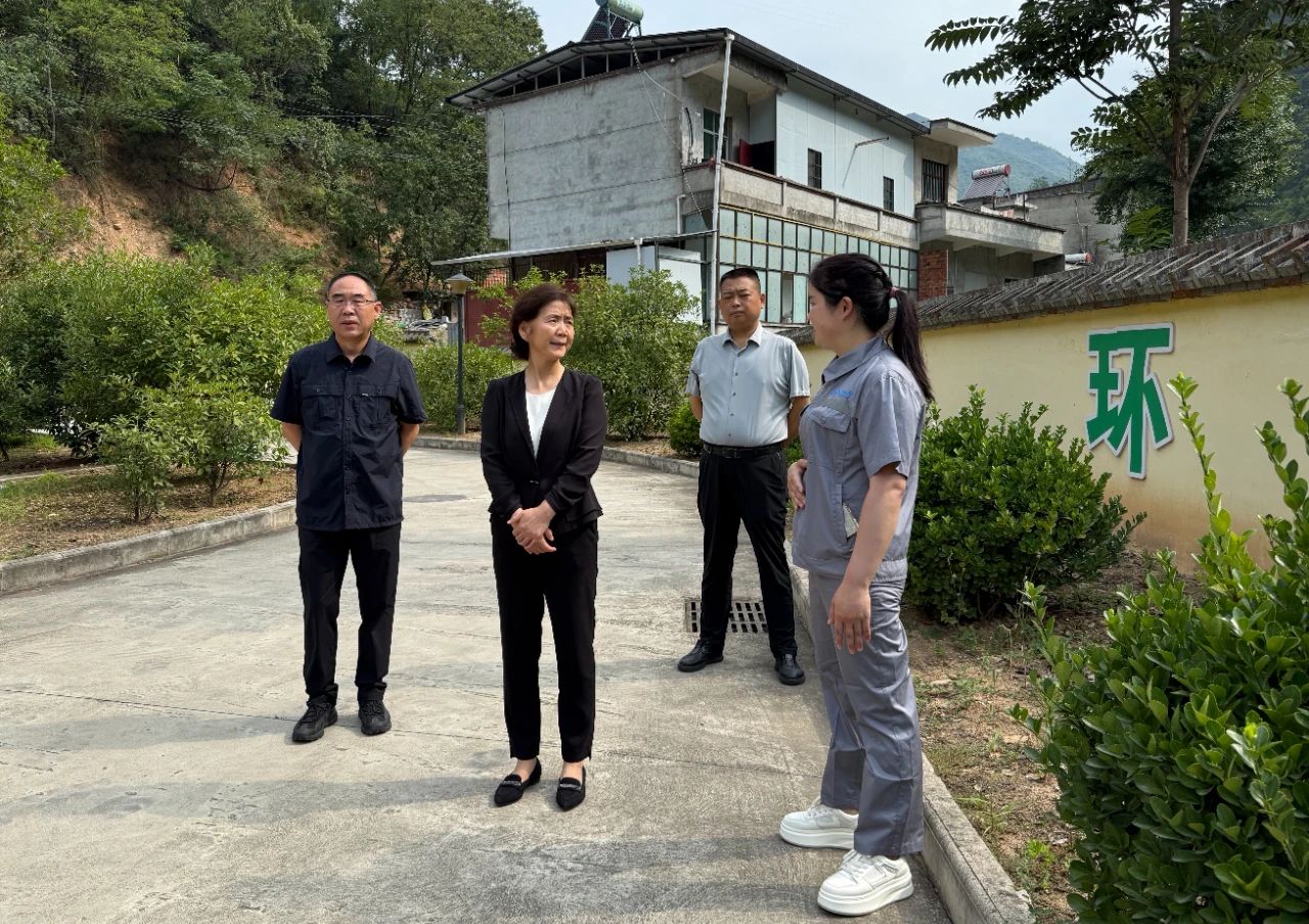 省总工会赴陕西沙巴(中国)体育有限公司官网集团水环境公司项目一线发展“夏送清冷”慰问活动